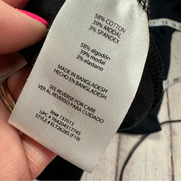 eddie bauer Women's Black Long Sleeve tee set of 2 black and navy sz xl - Picture 6 of 7